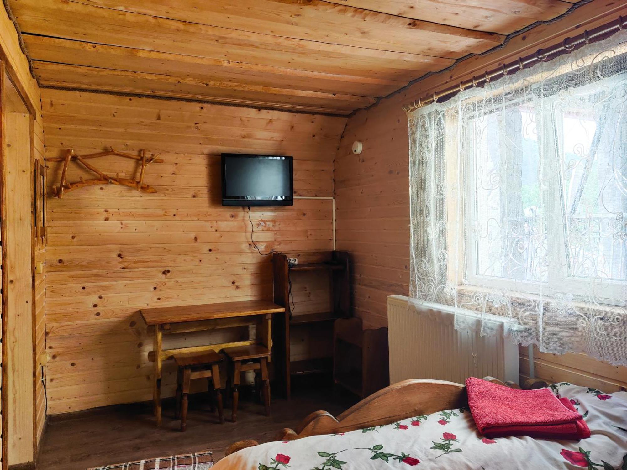 "У Яслигана" Hotell Pilipets Exteriör bild